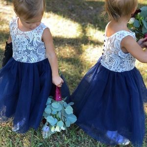 Lace and tulle toddler dress navy/cream